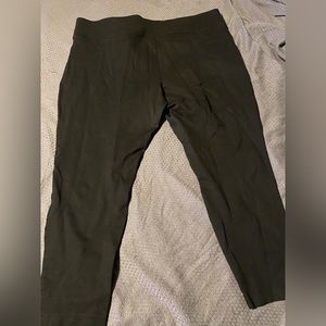 Plus Size Torrid Capris 3R